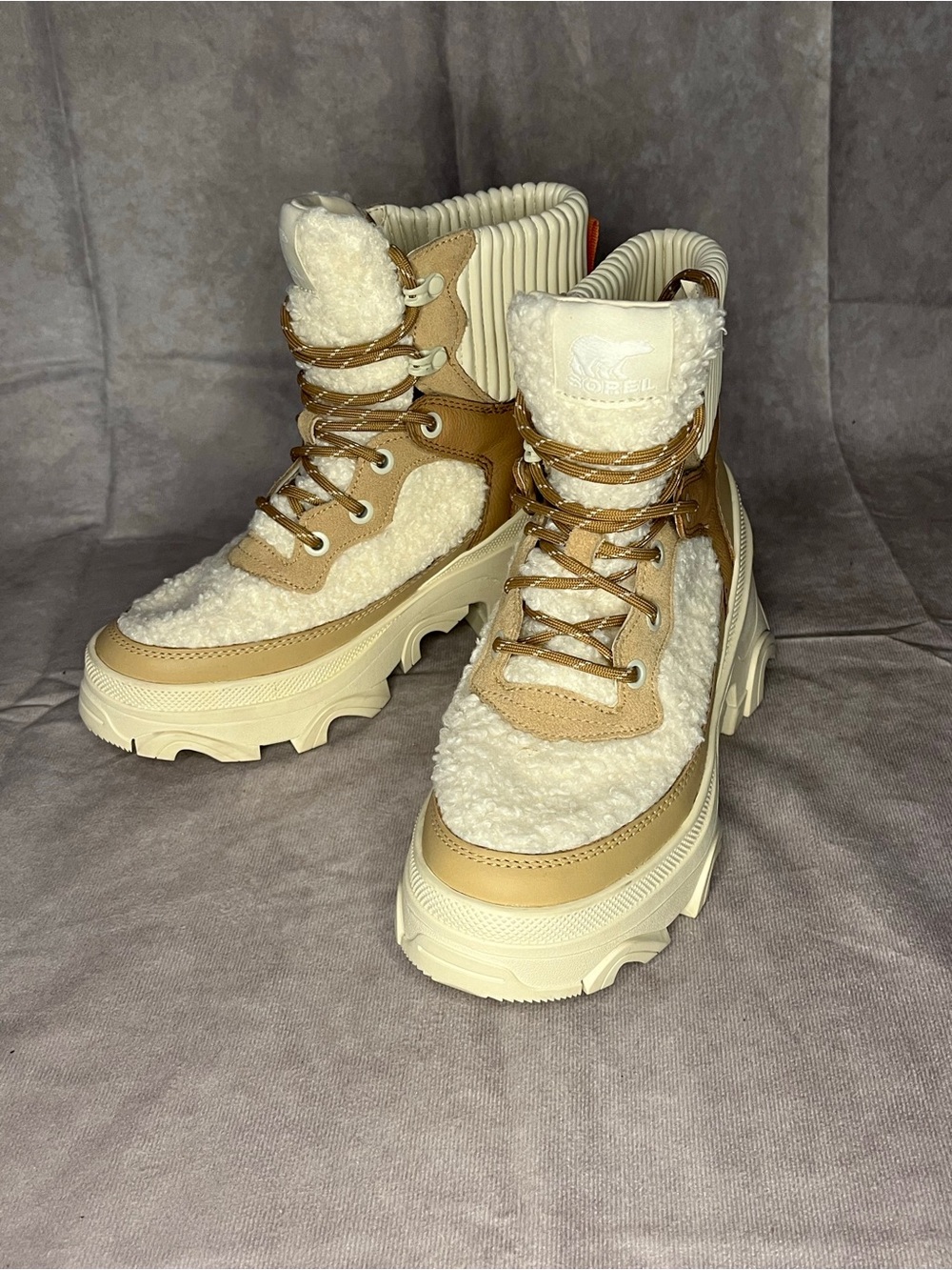 SOREL Kinetic Impact Conquest Plus Waterproof Boots 5.5